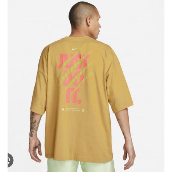 Nike Sportswear Oversized Tee Shirt Mens Small Yellow Just Do It - Picture 2 of 6